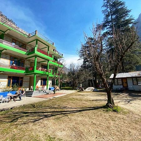 The Royal Orchard Kasol Hotel Buitenkant foto